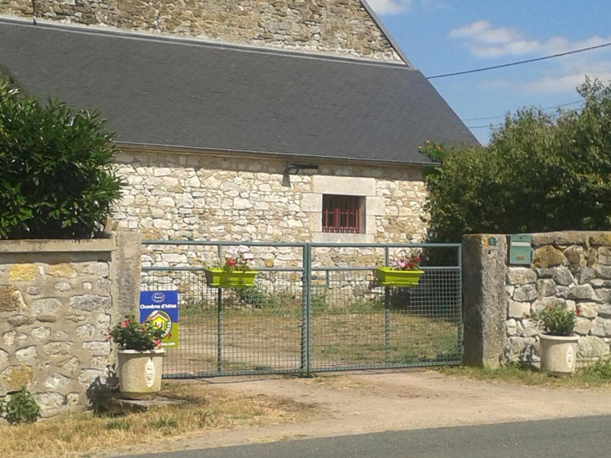 Domaine De La Rue Bed & Breakfast La Berthenoux ภายนอก รูปภาพ